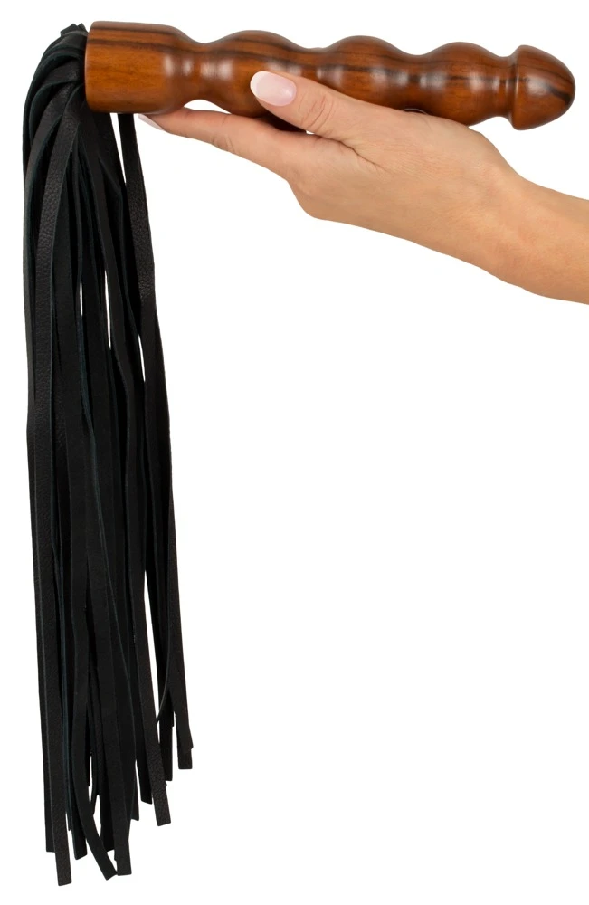 Hochwertiger robuster Leder Flogger Wood von ZADO mit massivem Holzgriff und weichen Lederriemen.