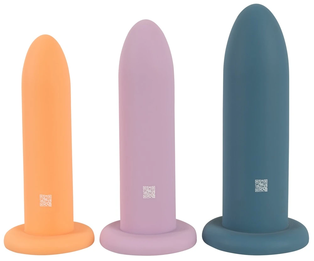 Three In A Row Training Set, Dildo-Set Three in a Row – 3 massive XL-Silikon-Dildos in Pastellfarben mit starkem Saugfuß, biegsam, flexibel und perfekt für erfahrene Nutzer:innen