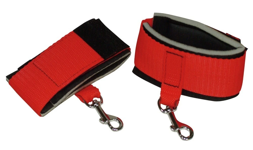 Bad Kitty 8-teiliges Bondage-Set Soft gepolstert in Rot.