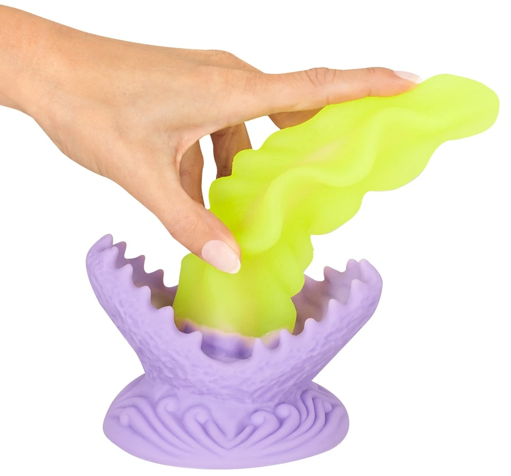 Beasty Cocks Passion Plant LED, Passionate Plant LED Dildo im Fantasy-Look mit starkem Saugfuß, leuchtender Innenbeleuchtung in 10 Modi, strukturierter Oberfläche und sanft zulaufender Spitze