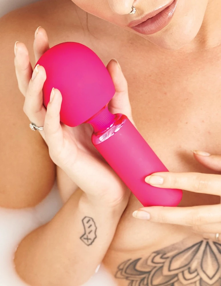 JJ Exona Body Wand, Eleganter Massagestab Exona von JimmyJane: 5 Vibrationsmodi, flexibler Silikonkopf, einfach zu bedienen & wiederaufladbar