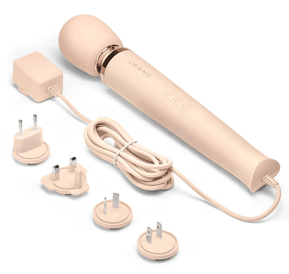 Le Wand Powerful Plug-In Luxus-Massagestab im klassischen Design