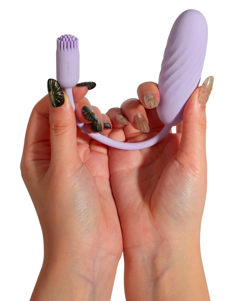 Svakom Plume Pastel Lilac, SVAKOM Vibro-Ei mit Bürstchen-Appsteuerung für prickelndes Solo-Spiel & sinnliche Paarmome