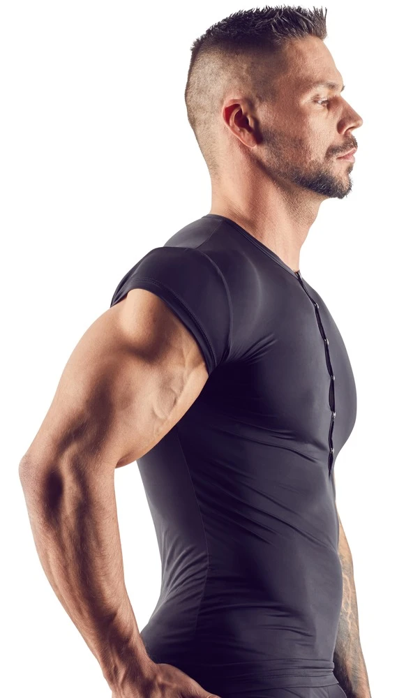 Leicht transparentes Shirt aus elastischer, hauchdünner Mikrofaser - kaum spürbar und herrlich bequem.