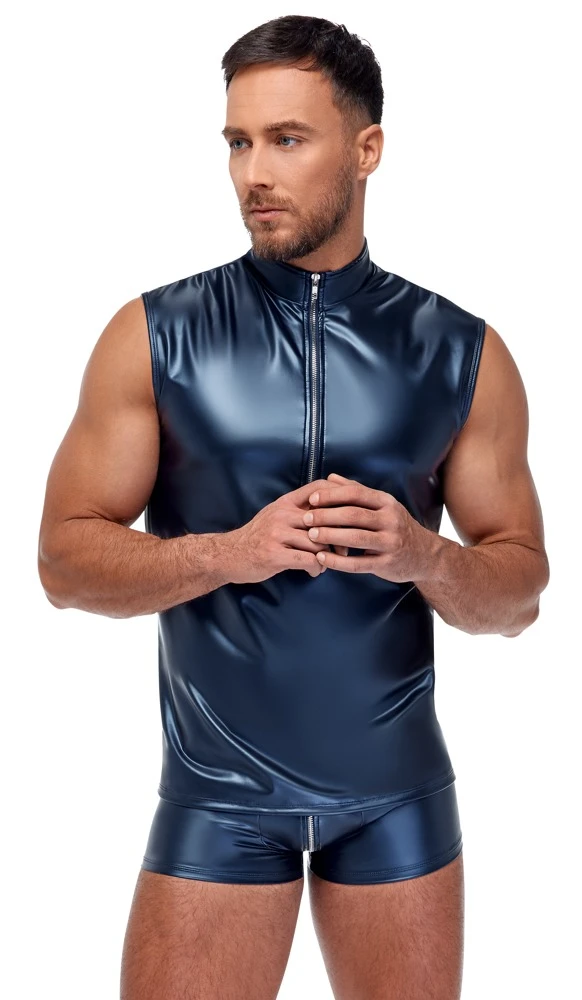 Blaues Shirt von NEK im trendigen Metallic-Mattlook. Ärmellos, eng und körperbetont geschnitten.Mit kleinem Stehkragen und silberfarbenem Reißverschluss vorne.