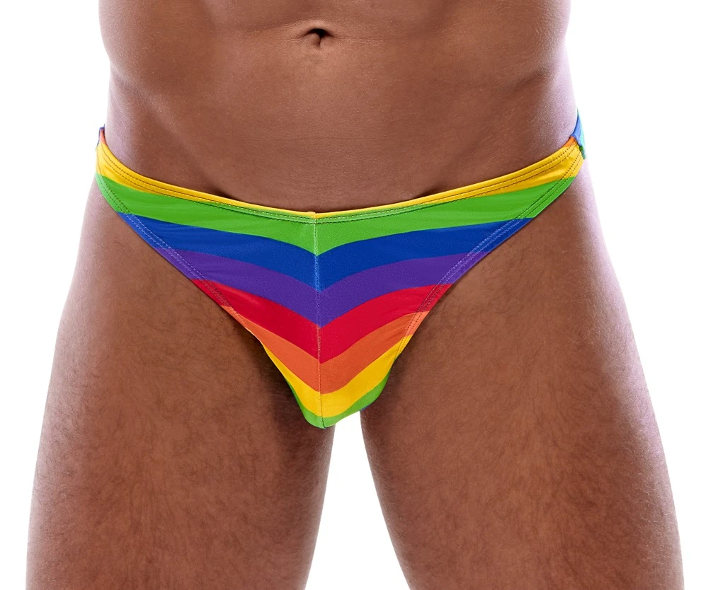 Riostring von Svenjoyment mit bunten Streifen in Regenbogenfarben. Rundum weich und elastisch für höchsten Tragekomfort